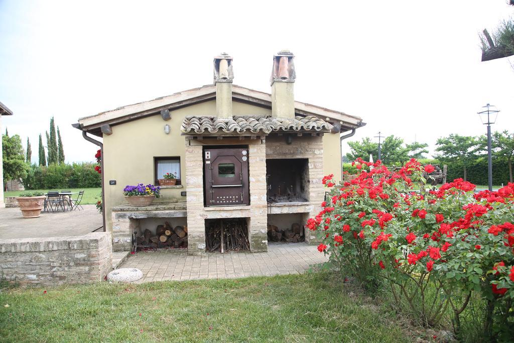 Maison d'hôtes Residenza Isabella à Spello Extérieur photo