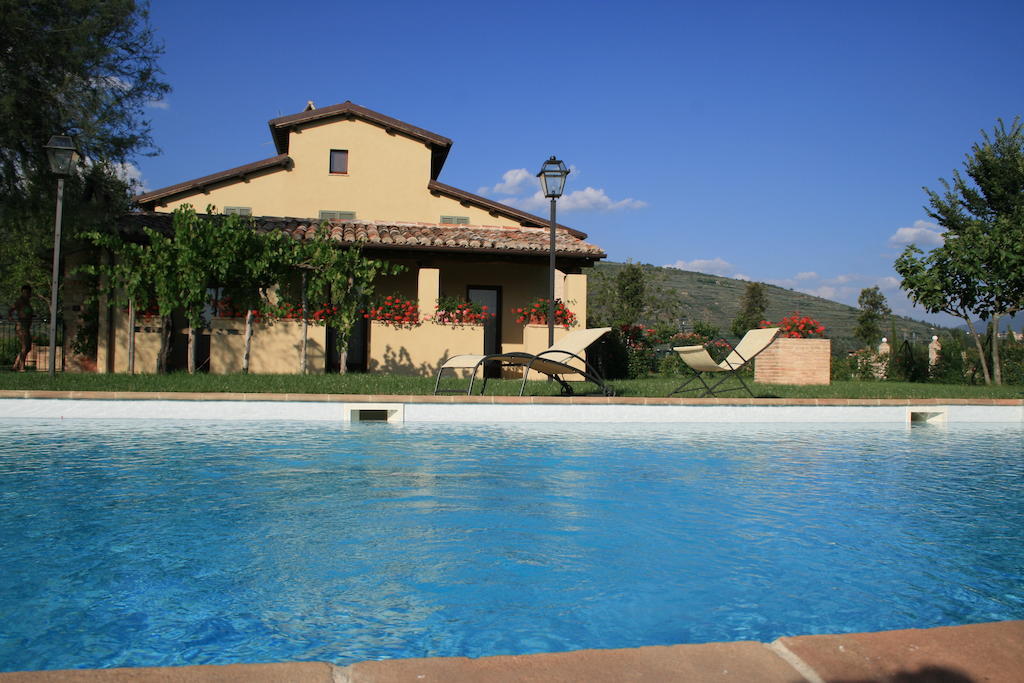 Maison d'hôtes Residenza Isabella à Spello Extérieur photo